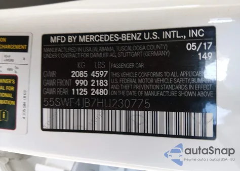 2017 Mercedes-Benz C 300 z USA, uszkodzony, nr VIN 55SWF4JB7HU230775